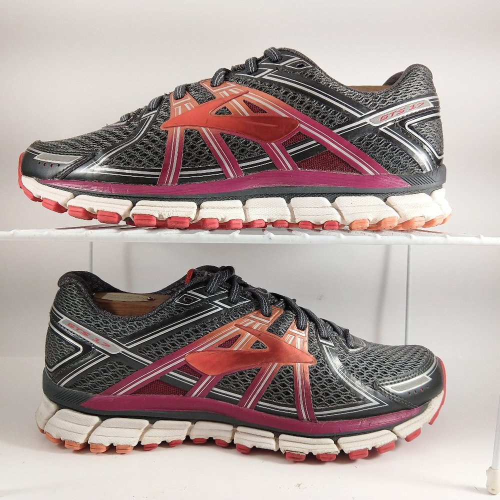 Brooks Adrenaline GTS 17 Sneaker Womens Sz 9